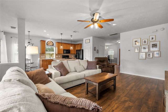 3277 Park Falls Court, League City, TX 77573