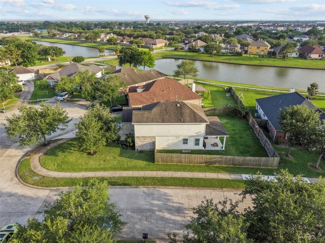 3277 Park Falls Court, League City, TX 77573