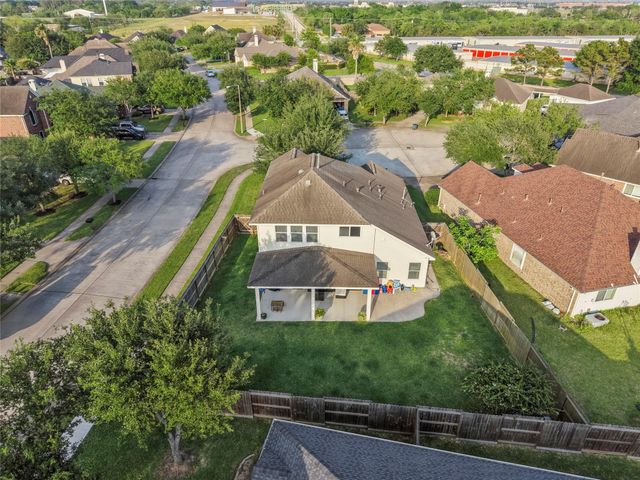 3277 Park Falls Court, League City, TX 77573