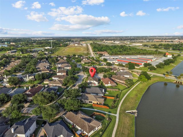 3277 Park Falls Court, League City, TX 77573