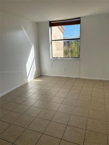 14311 N Kendall Dr 402A, Miami, FL 33186