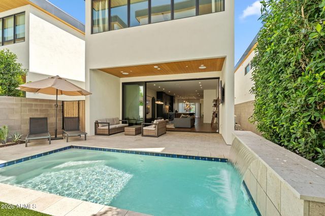 6916 E 2ND Street, Scottsdale, AZ 85251