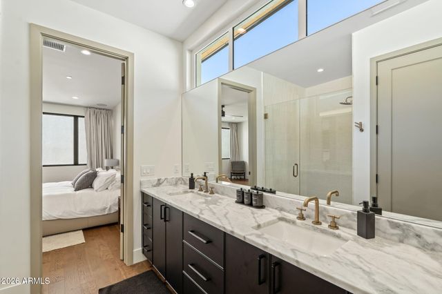 6916 E 2ND Street, Scottsdale, AZ 85251
