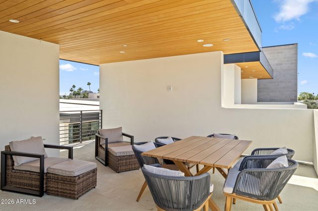 6916 E 2ND Street, Scottsdale, AZ 85251