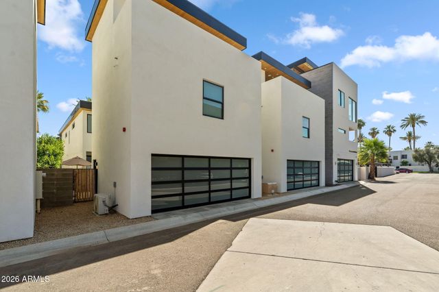 6916 E 2ND Street, Scottsdale, AZ 85251