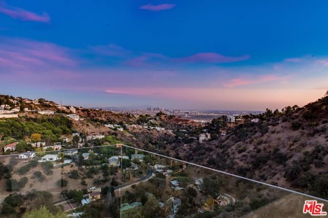 8401 WYNDHAM Road, Los Angeles, CA 90046