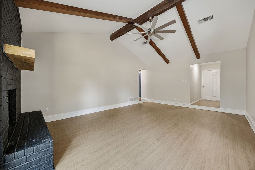 756 NW Charlyne Drive, Burleson, TX 76028 — photo 5