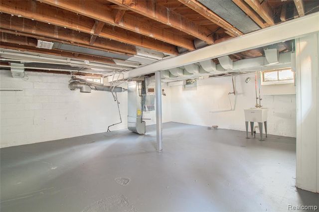 13878 Eastburn Street, Detroit, MI 48205