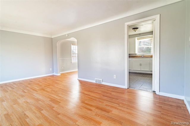 13878 Eastburn Street, Detroit, MI 48205