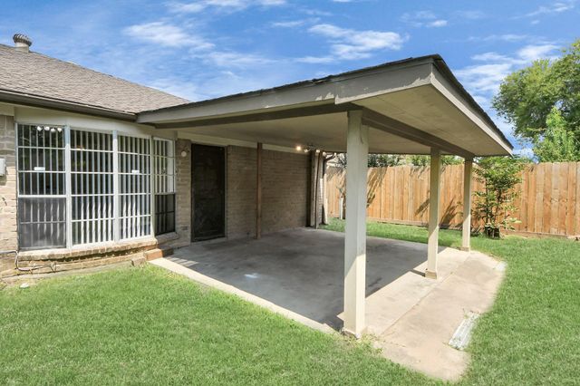 11523 Plumbrook Drive, Houston, TX 77099