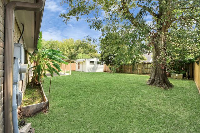 11523 Plumbrook Drive, Houston, TX 77099