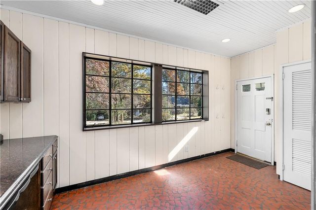 1983 Westminster NE Way, Atlanta, GA 30307