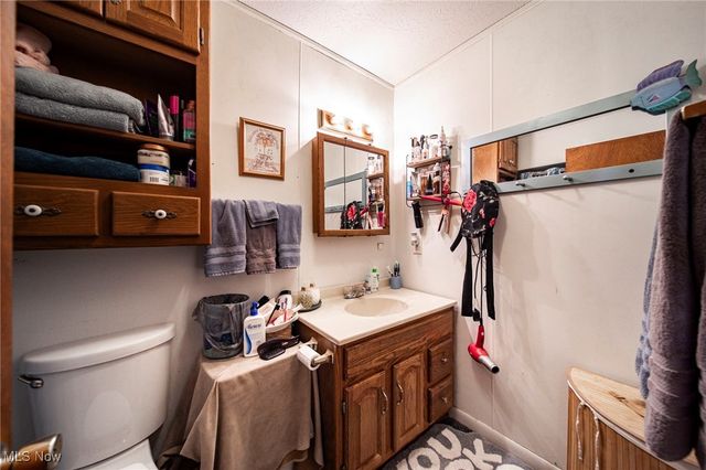 88 Leslie Street, Geneva, OH 44041