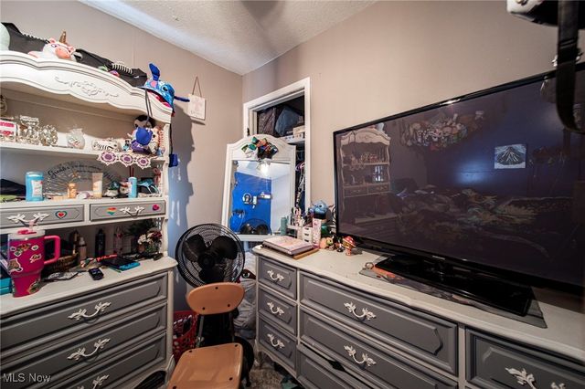 88 Leslie Street, Geneva, OH 44041