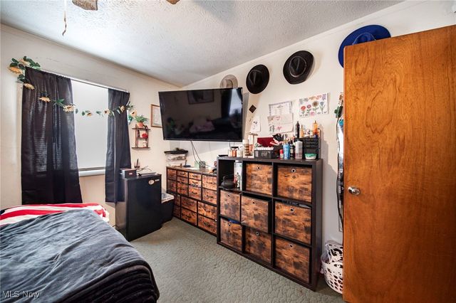 88 Leslie Street, Geneva, OH 44041