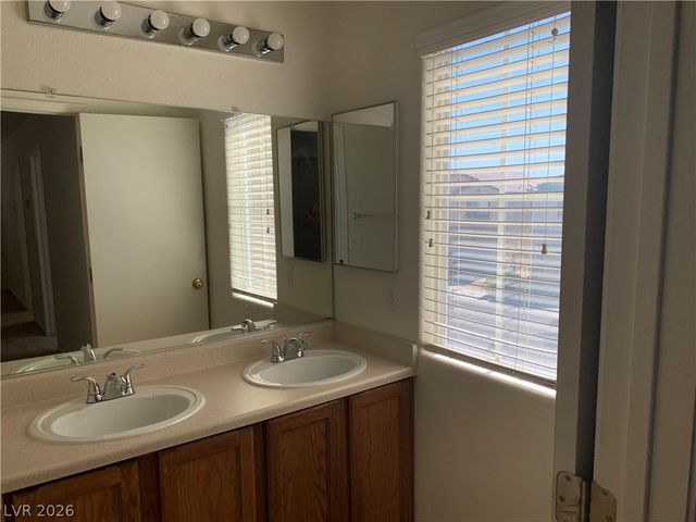 4423 Peaceful Harbor Street, Las Vegas, NV 89129