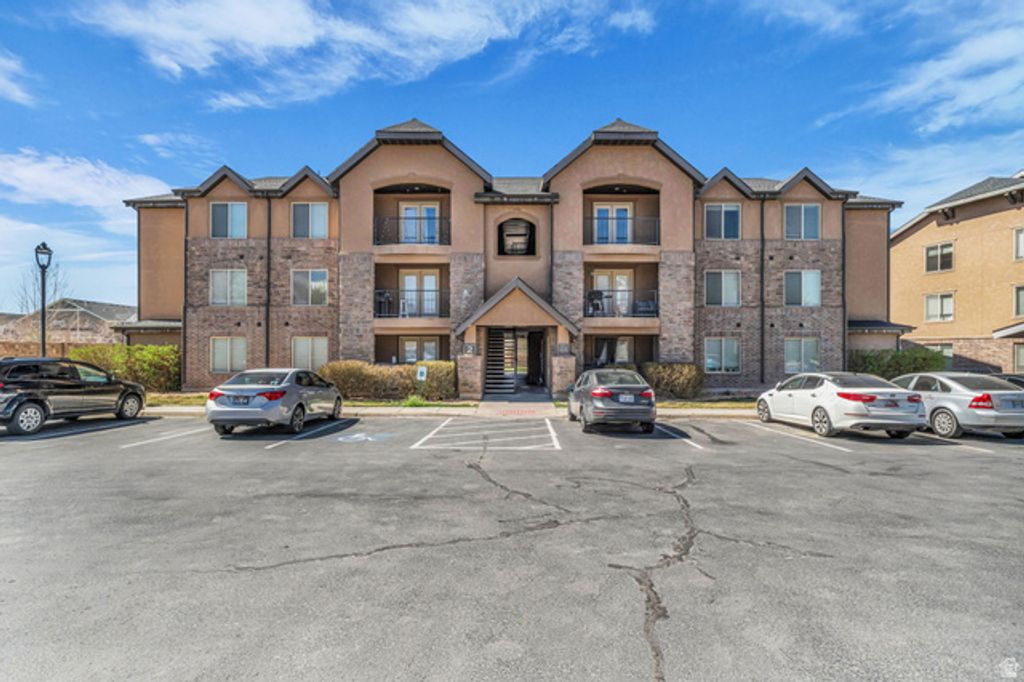 Image 1 of property listing at 1045 S 1700 W #232, Payson, UT 84651