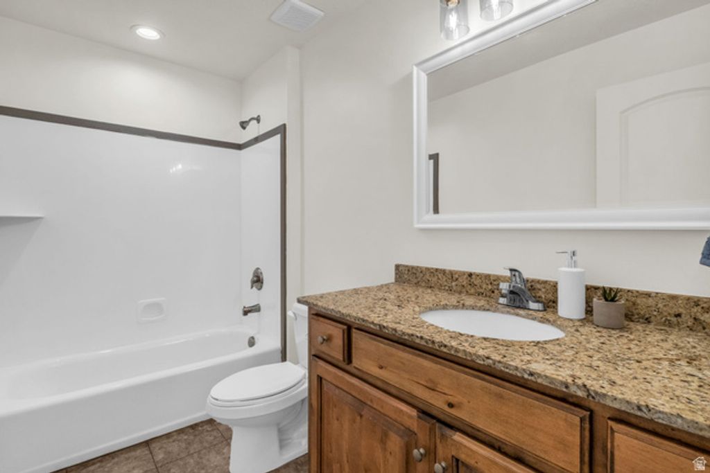 Image 15 of property listing at 1045 S 1700 W #232, Payson, UT 84651