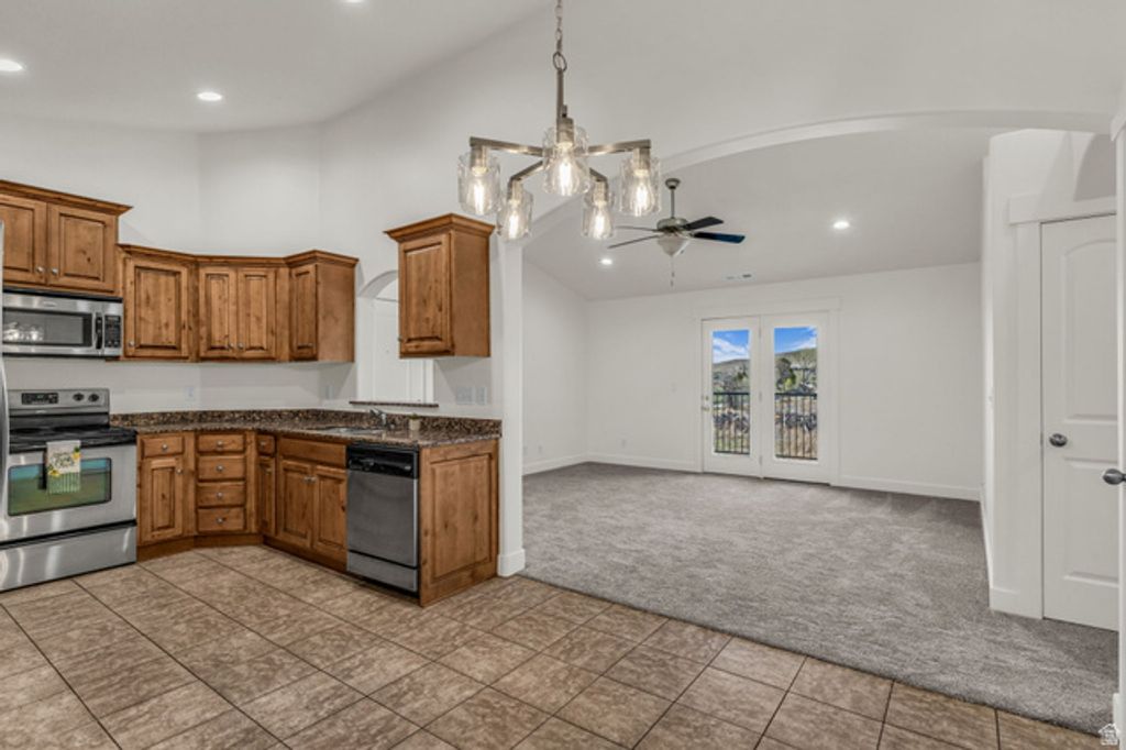 Image 7 of property listing at 1045 S 1700 W #232, Payson, UT 84651
