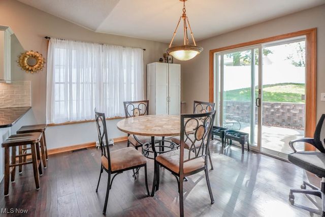 5700 Glena Street, Louisville, OH 44641