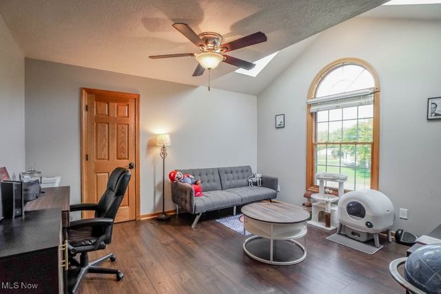 5700 Glena Street, Louisville, OH 44641