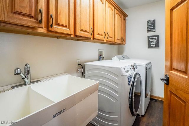 5700 Glena Street, Louisville, OH 44641