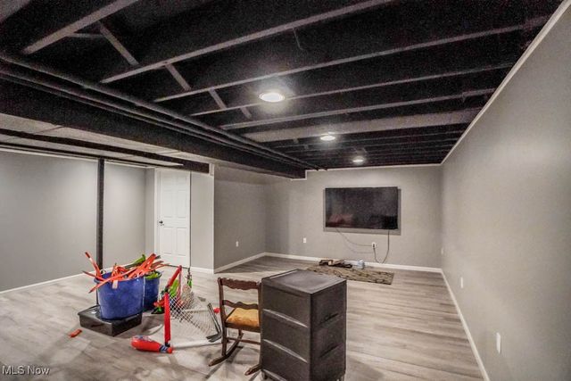 5700 Glena Street, Louisville, OH 44641