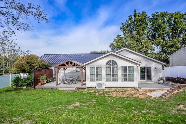 5700 Glena Street, Louisville, OH 44641