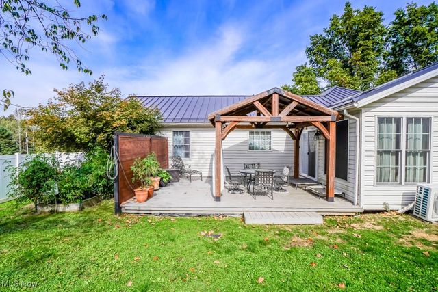 5700 Glena Street, Louisville, OH 44641