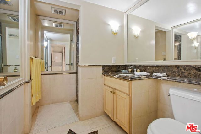 9303 Burton Way A, Beverly Hills, CA 90210