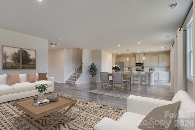 4200 Vista Pine Drive, Charlotte, NC 28215