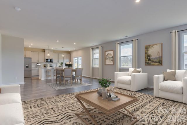 4200 Vista Pine Drive, Charlotte, NC 28215