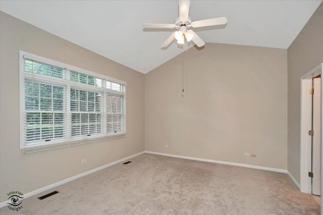 8641 Pearson Drive, Darien, IL 60561
