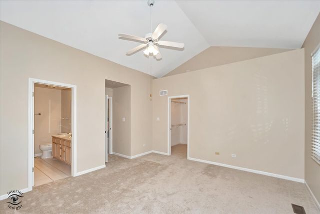 8641 Pearson Drive, Darien, IL 60561