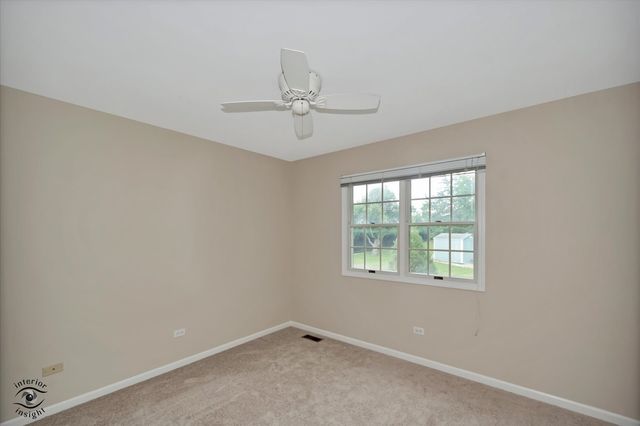 8641 Pearson Drive, Darien, IL 60561