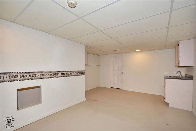 8641 Pearson Drive, Darien, IL 60561