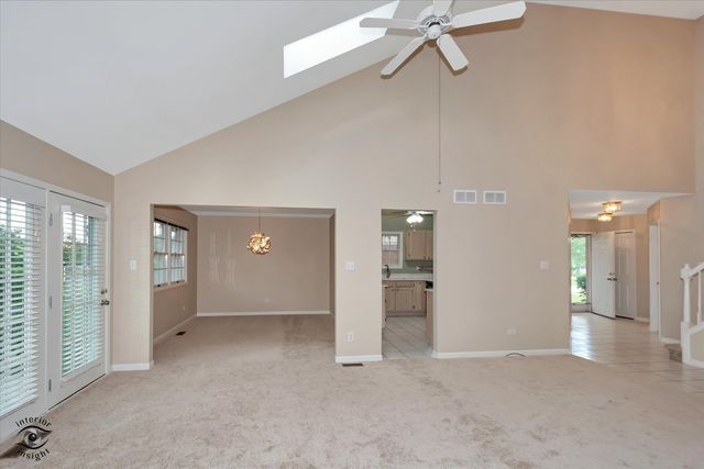 8641 Pearson Drive, Darien, IL 60561