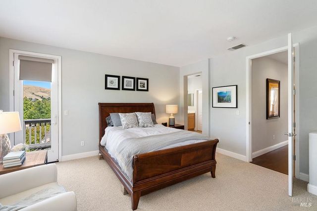 8424 Bennington Ct, Vallejo, CA 94591