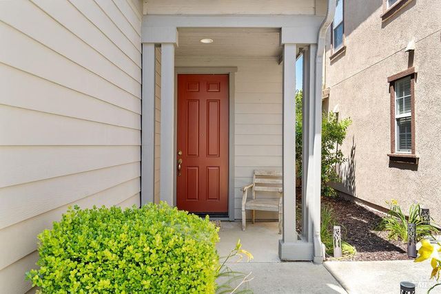 8424 Bennington Ct, Vallejo, CA 94591