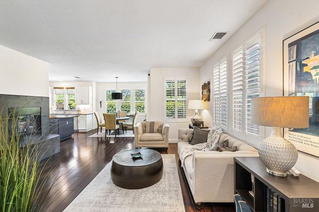 8424 Bennington Ct, Vallejo, CA 94591