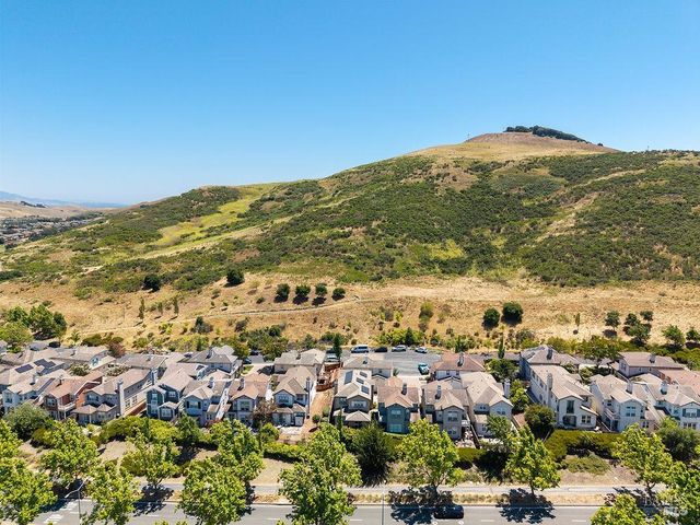 8424 Bennington Ct, Vallejo, CA 94591