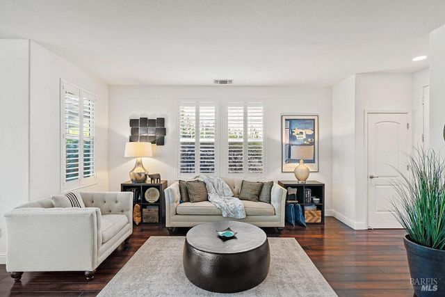 8424 Bennington Ct, Vallejo, CA 94591