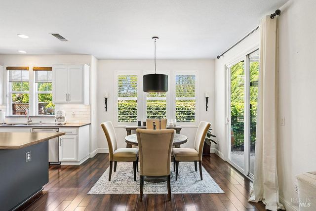 8424 Bennington Ct, Vallejo, CA 94591