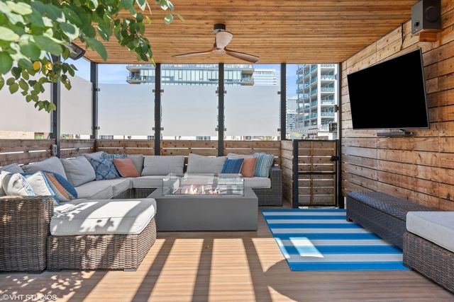 362 W Huron Street B, Chicago, IL 60654