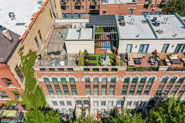 362 W Huron Street B, Chicago, IL 60654