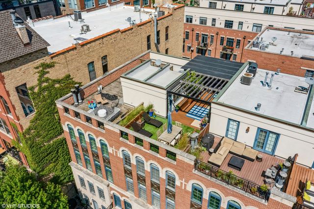 362 W Huron Street B, Chicago, IL 60654