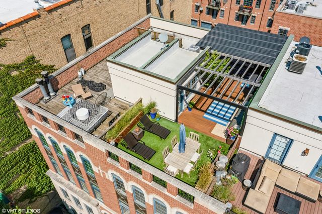 362 W Huron Street B, Chicago, IL 60654