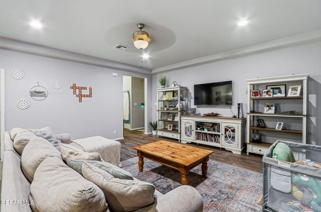 238 McDowell Street, El Paso, TX 79932