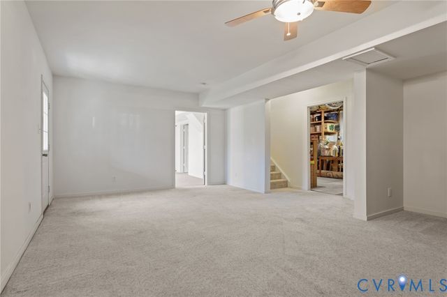 12409 Avon Lake Cir, Midlothian, VA 23114