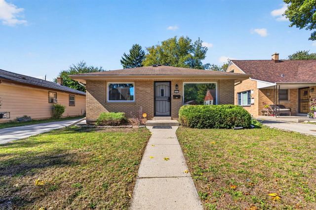 4945 N 57th STREET, Milwaukee, WI 53218